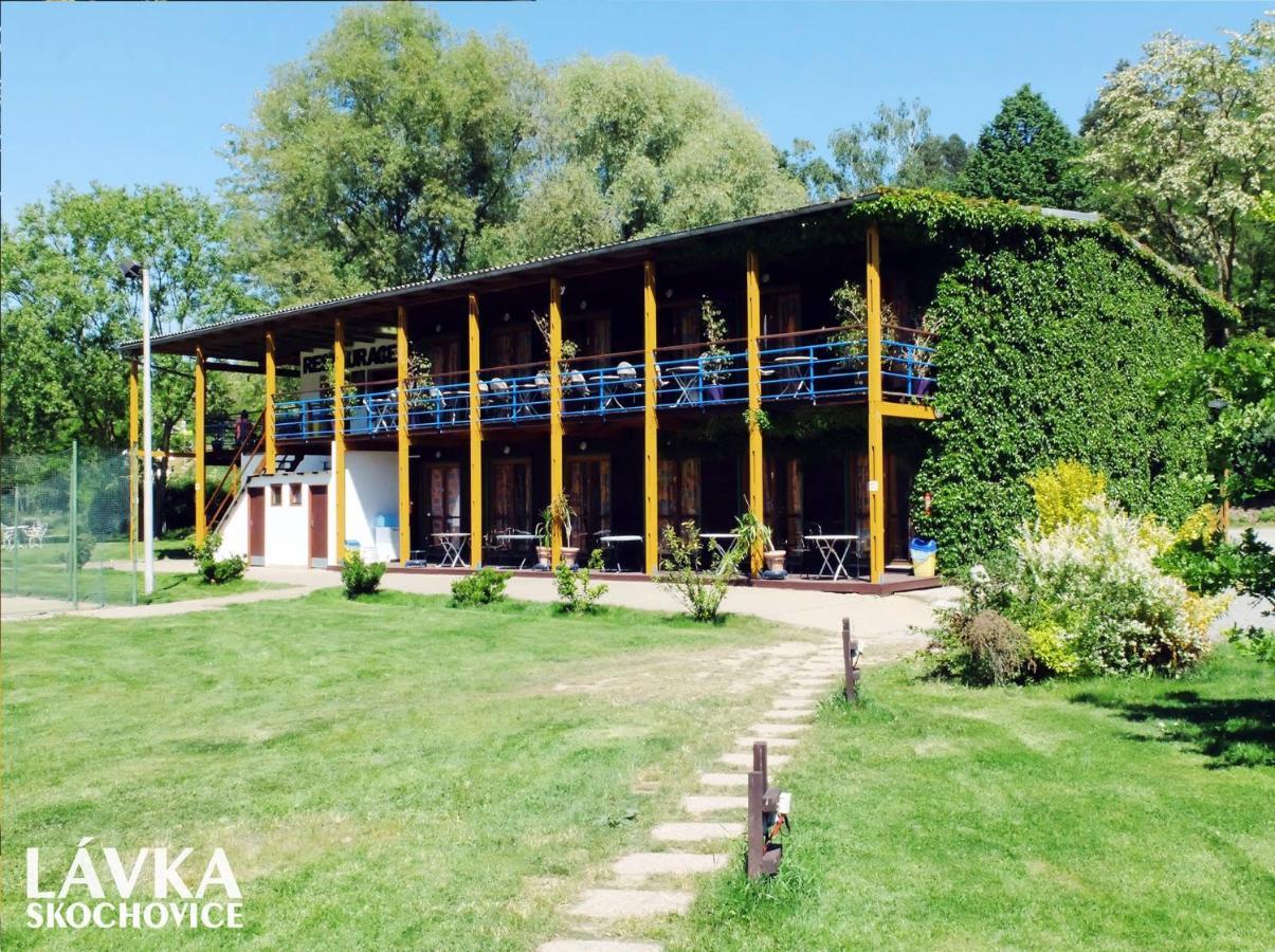 Lavka Park Skochovice Hotel Vrane nad Vltavou Exterior photo